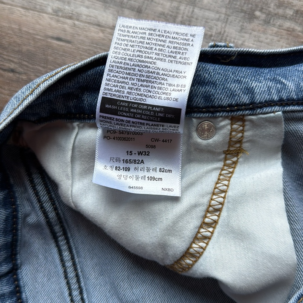 **BUNDLE** Levi's, AE, Abercrombie, Black/Blue/White Jean Shorts Casual Style - Picture 10 of 14